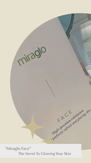 (#0) DRs Secret Miraglo Face Exfoliation Cloth (1 pc)